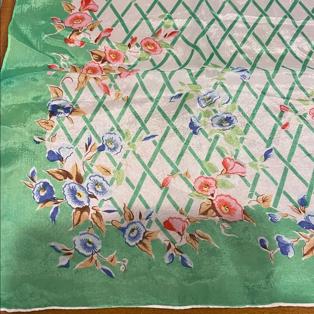 Vintage Floral Lattice Scarf - Mint Green & Coral Flowers - Picture 2 of 6